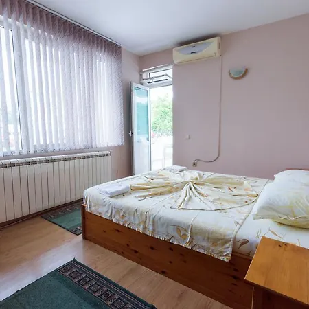 Vendégház Ropotamo
