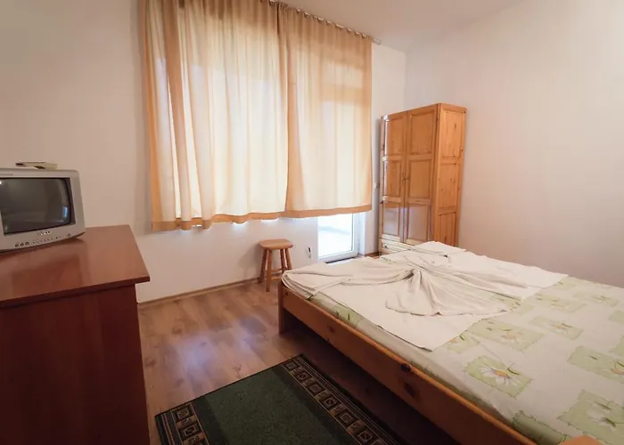 Ropotamo Guest house 2*