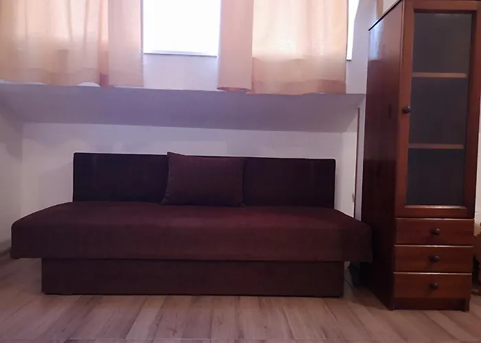 Guest house Ropotamo 2*